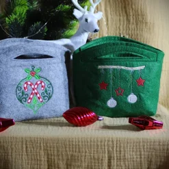 Zauberhafte Filz-Geschenktaschen für die Weihnachtszeit – liebevoll genäht und bestickt, auch personalisierbar