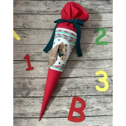 zauberhafte Schultüte / Zuckertüte mit wunderschönem 3D Pferdekopf