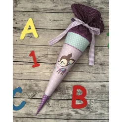 zauberhafte Schultüte aus Stoff Flieder, Lila & Türkis mit kleinem Reh