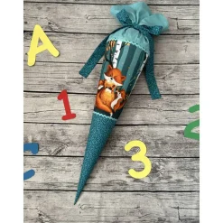 zauberhafte Schultüte aus Stoff mit Füchsen in Petrol/Türkis