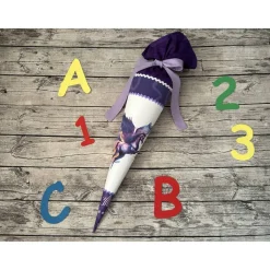 zauberhafte Schultüte aus Stoff mit Pegasus in Lila