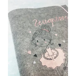 Zeugnishülle mit Filzeinband Geschenk Schulanfang personalisiert verschiedene Motive Mädchen Ballerina