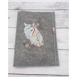 Zeugnishülle mit Pferd Filzeinband Geschenk Schulanfang personalisiert verschiedene Motive Mädchen