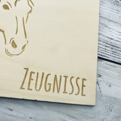 Zeugnismappe personalisiert aus Holz | Geschenk zum Schulstart | Zeugnisordner mit Namen | Einschulungsgeschenk