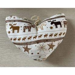 Zierkissen Herzform mit Wintermotiven und Verzierung