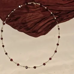 Zierliche Halskette Granat und Zuchtperlen