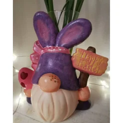 Zuckersüsser Osterwichtel in lila