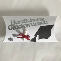 Zum Abschluss Bachelor Abitur Promotion Doktortitel Studium Examen ein Geldgeschenk verschenken Geschenk Gutschein Geld
